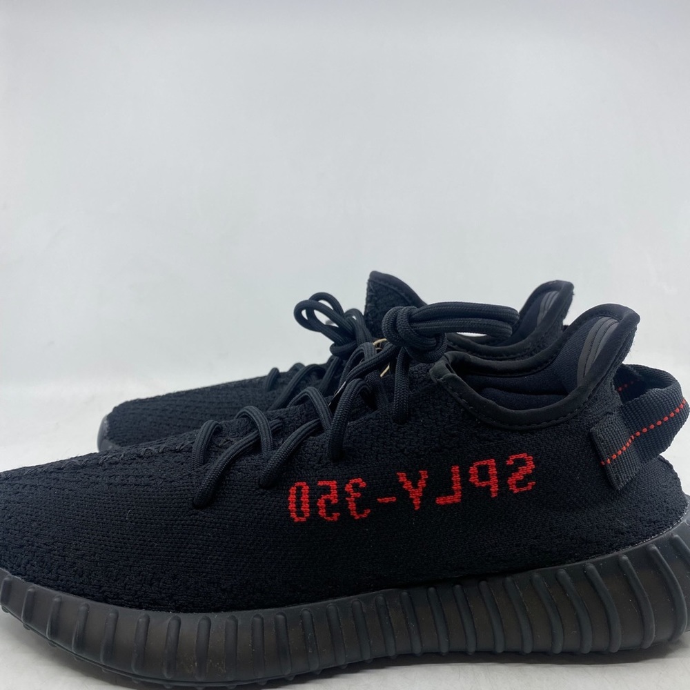 Yeezy 350 V2 BRED Lightly Used Size 9.5 US